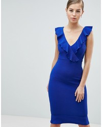 Синее облегающее платье с рюшами