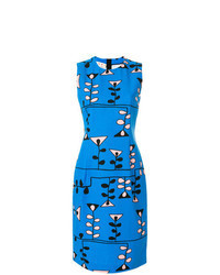 Синее платье-футляр с геометрическим рисунком