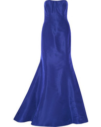 Синее шелковое вечернее платье от Oscar de la Renta