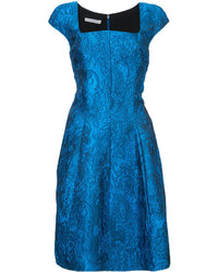 Синее шелковое платье от Oscar de la Renta