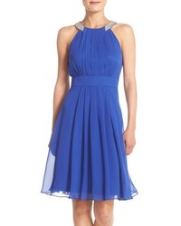 Синее шифоновое платье с пышной юбкой