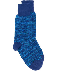 Мужские синие вязаные носки от Issey Miyake