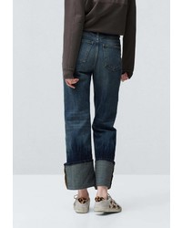 Синие джинсы-бойфренды от Mango