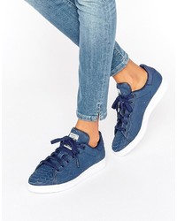 Женские синие замшевые высокие кеды со змеиным рисунком от adidas