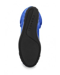 Синие замшевые кроссовки на танкетке от Casadei