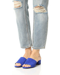 Синие замшевые сабо от Jeffrey Campbell