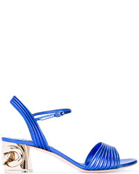 Синие кожаные босоножки на каблуке с украшением от Casadei