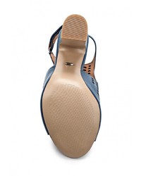 Синие кожаные босоножки на каблуке от Vitacci