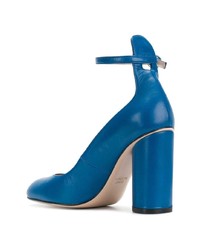 Синие кожаные туфли от Stuart Weitzman