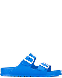 Синие сандалии на плоской подошве от Birkenstock