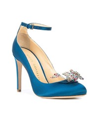 Синие сатиновые туфли с украшением от Chloe Gosselin