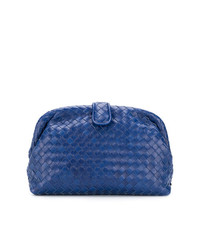 Синий кожаный клатч от Bottega Veneta