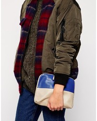 Синий кожаный клатч от Wood Wood