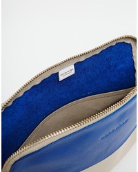 Синий кожаный клатч от Wood Wood