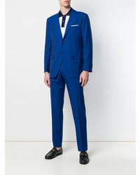 Синий костюм от Kiton