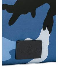 Мужской синий мужской клатч с камуфляжным принтом от Valentino