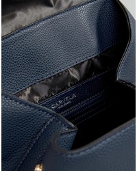 Женский синий рюкзак от Carvela
