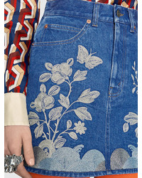 Синяя джинсовая мини-юбка с вышивкой от Gucci