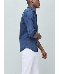 Мужская синяя джинсовая рубашка от Mango Man