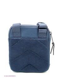 Синяя сумка почтальона от Calvin Klein