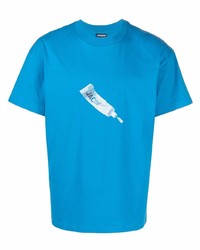 Мужская синяя футболка с круглым вырезом с принтом от Jacquemus