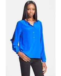 Синяя шелковая блуза на пуговицах