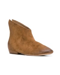 Табачные замшевые ботильоны от Marsèll