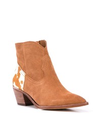 Табачные замшевые ботильоны от Dolce Vita