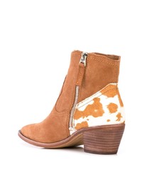 Табачные замшевые ботильоны от Dolce Vita