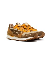 Мужские табачные замшевые низкие кеды от Asics