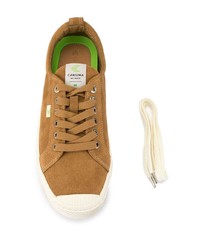 Мужские табачные замшевые низкие кеды от Cariuma