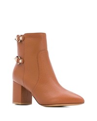 Табачные кожаные ботильоны с шипами от Valentino