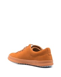 Мужские табачные кожаные низкие кеды от Camper