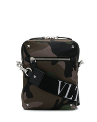 Темно-зеленая кожаная сумка почтальона с камуфляжным принтом от Valentino