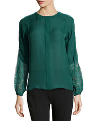 Темно-зеленая кружевная блузка с длинным рукавом