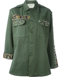 Темно-зеленая куртка в стиле милитари