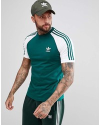 Мужская темно-зеленая футболка с круглым вырезом в вертикальную полоску от adidas