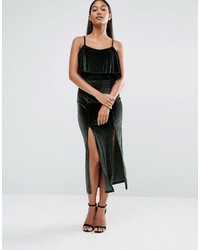 Темно-зеленое бархатное платье-миди