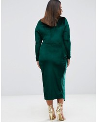 Темно-зеленое бархатное платье от Club L