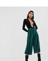 Темно-зеленые брюки-кюлоты со складками от PrettyLittleThing