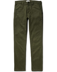 Темно-зеленые брюки чинос