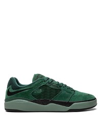 Мужские темно-зеленые замшевые низкие кеды от Nike