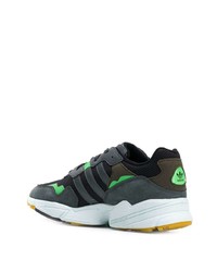 Мужские темно-зеленые кроссовки от adidas