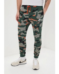 Мужские темно-зеленые спортивные штаны с камуфляжным принтом от Nike