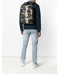 Мужской темно-зеленый рюкзак с камуфляжным принтом от Diesel