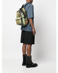 Мужской темно-зеленый рюкзак от Moschino