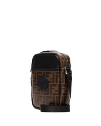 Темно-коричневая кожаная сумка почтальона с принтом от Fendi