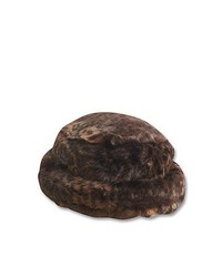Темно-коричневая меховая шапка