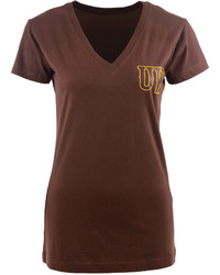 Темно-коричневая футболка с v-образным вырезом