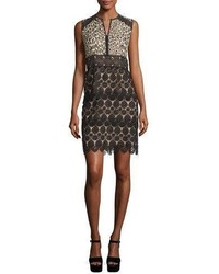 Темно-коричневое кружевное платье-футляр